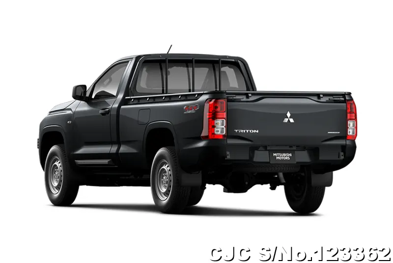Mitsubishi Triton in Graphite Gray Metallic for Sale Image 2