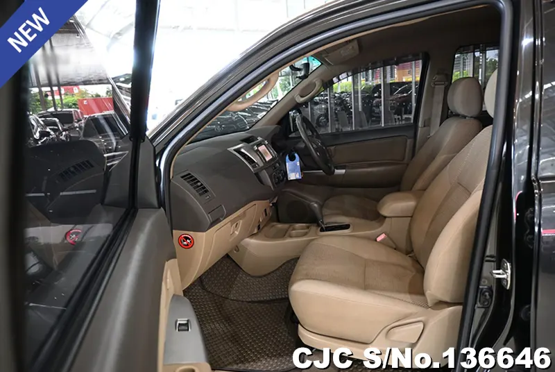 Toyota Hilux in Black for Sale Image 8