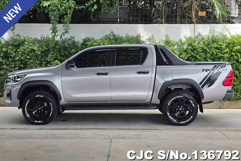 Toyota Hilux in Silver for Sale Image 5