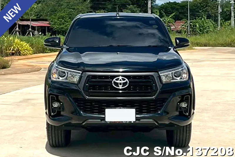Toyota Hilux in Black for Sale Image 2