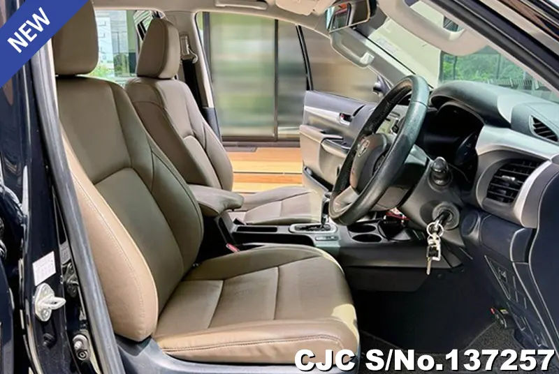 Toyota Hilux in Black for Sale Image 7