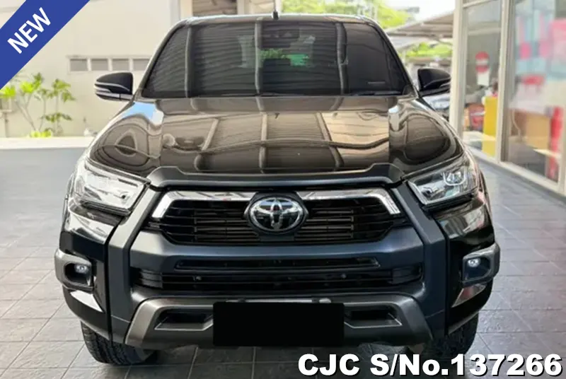 Toyota Hilux in Black for Sale Image 3