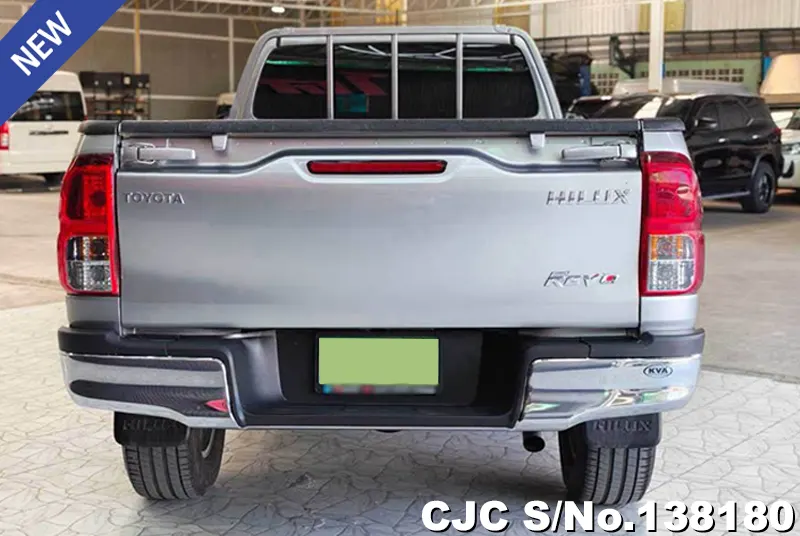Toyota Hilux in Silver for Sale Image 5