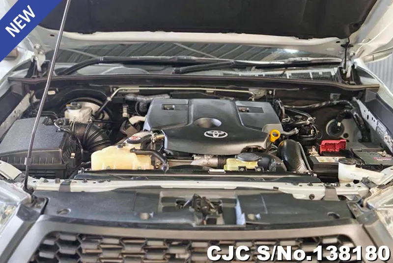 Toyota Hilux in Silver for Sale Image 10