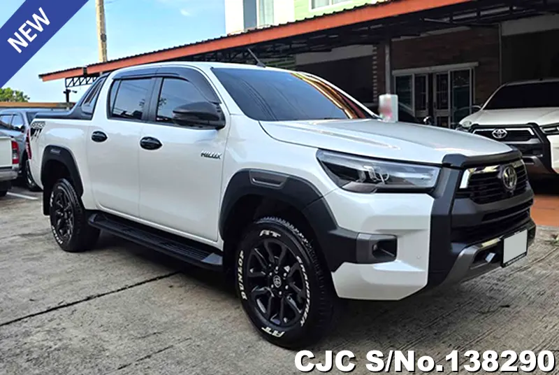 Toyota Hilux in White for Sale Image 0