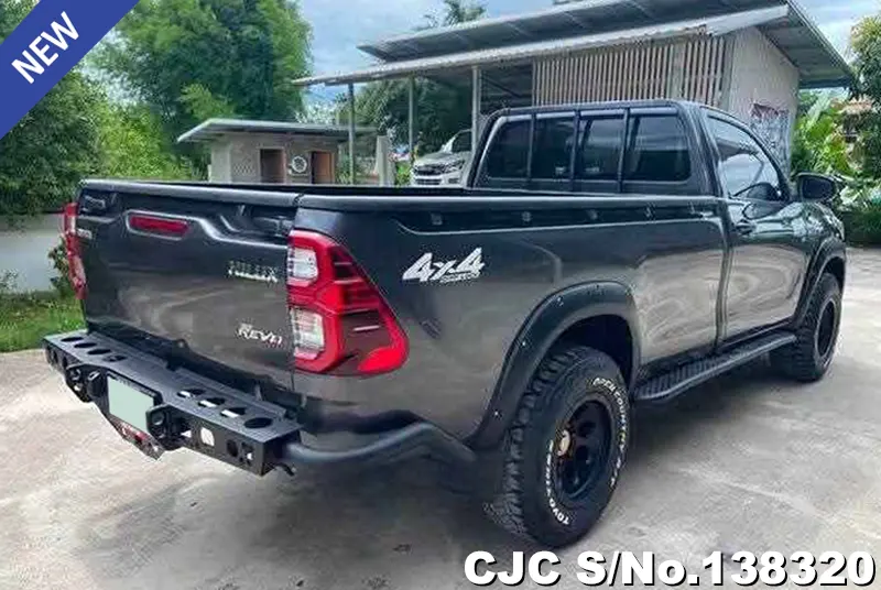 Toyota Hilux in Gray for Sale Image 2