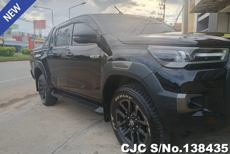 Toyota Hilux in Oxide Bronze Metallic for Sale Image 0