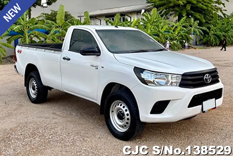 Toyota Hilux in White for Sale Image 0
