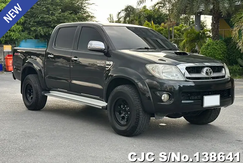 Toyota Hilux in Black for Sale Image 0