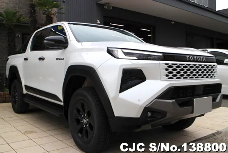 Toyota Hilux in White for Sale Image 0