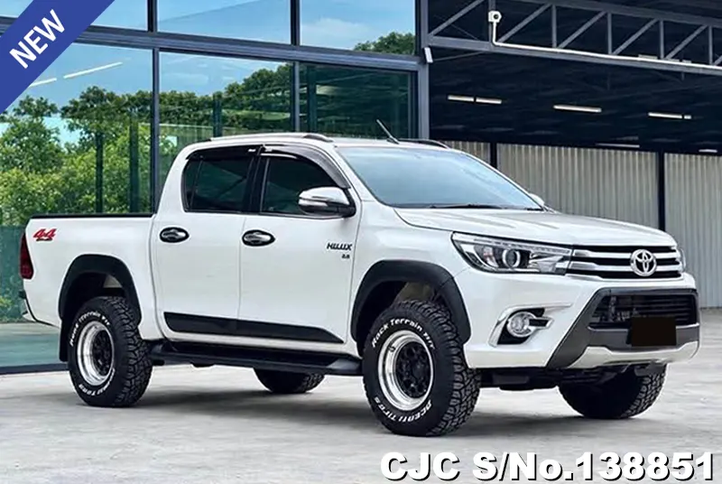 Toyota Hilux in White for Sale Image 0
