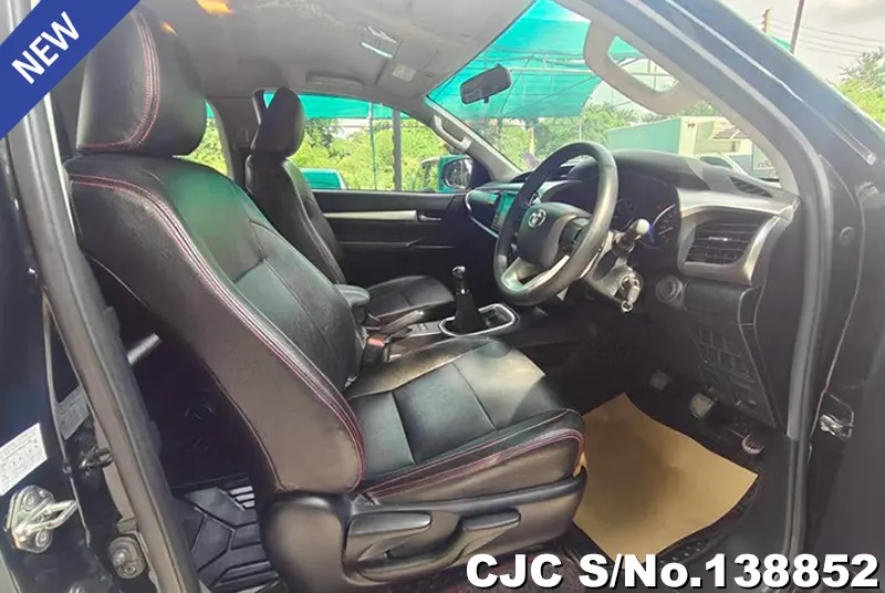 Toyota Hilux in Black for Sale Image 10