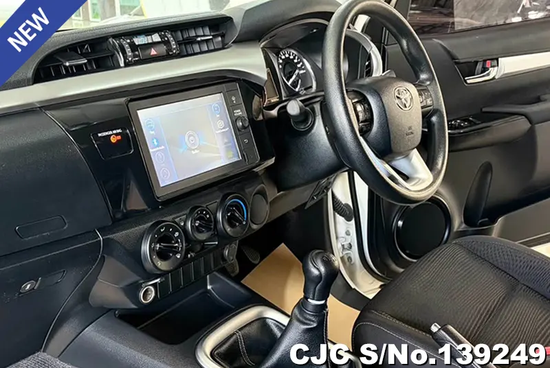 Toyota Hilux in White for Sale Image 7