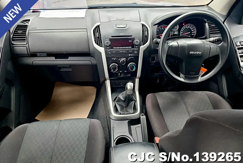 Isuzu D-Max in Black for Sale Image 6