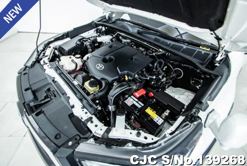 Toyota Hilux in White for Sale Image 9