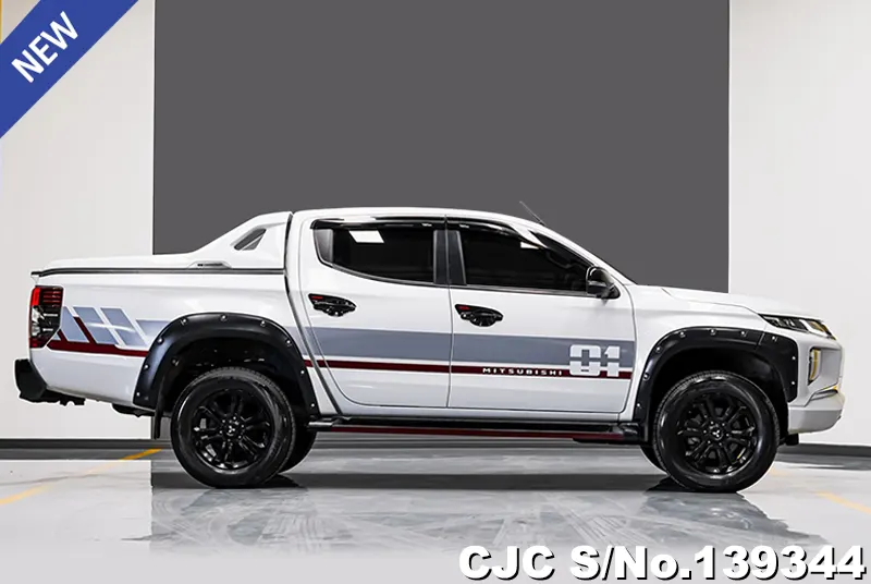 Mitsubishi Triton in White for Sale Image 6